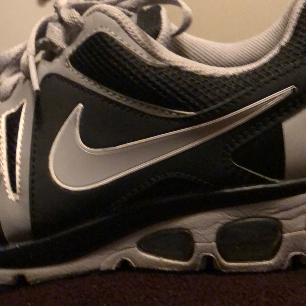 Men’s running shoes